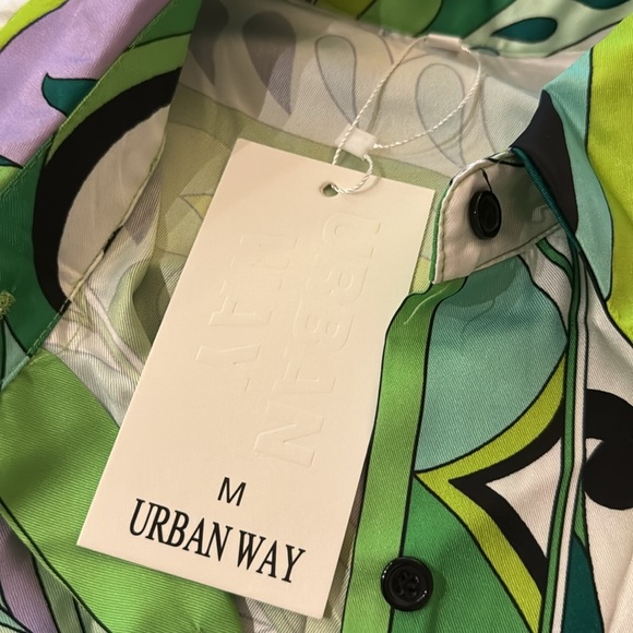 Printed‎ green long sleeve - Picture 10 of 10